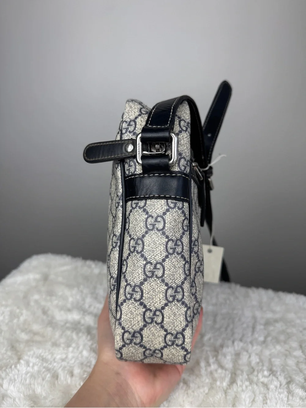 Gucci Small Gray/Black GG Supreme Messenger Crossbody Bag